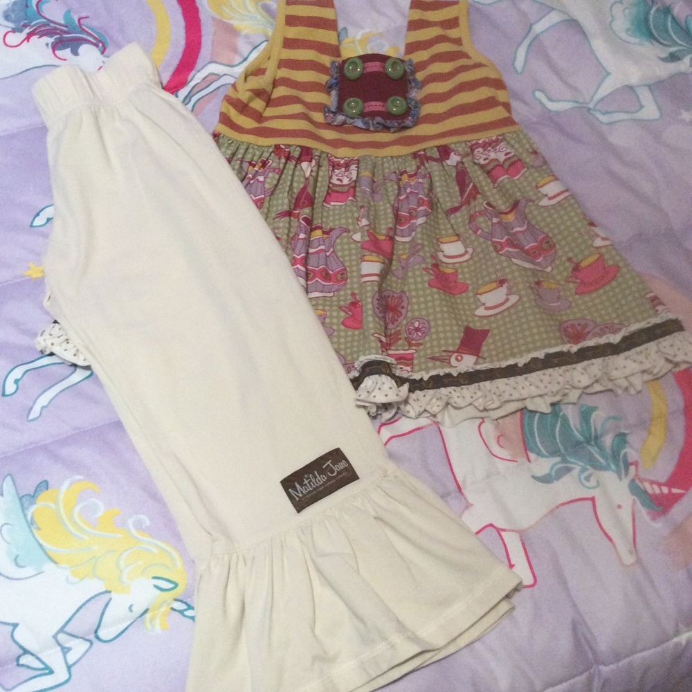 Super cute Matilda Jane set size 6